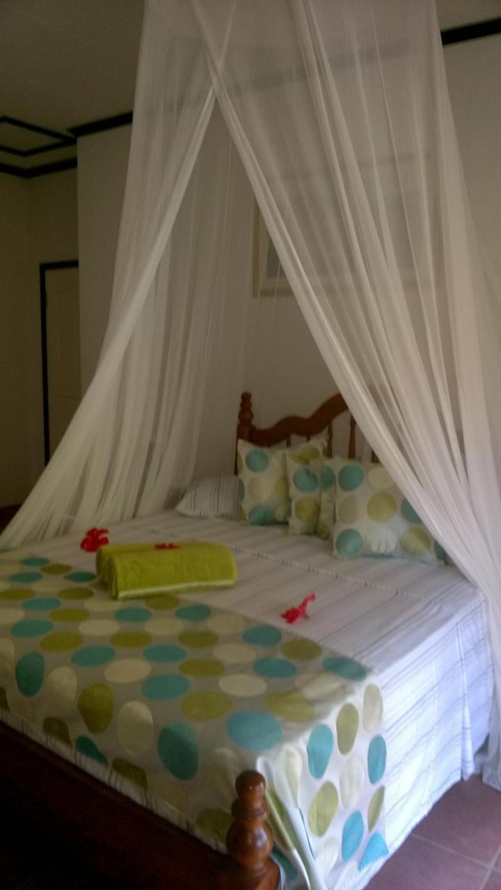 La Bel Zilwaz Guesthouse Диг Екстериор снимка